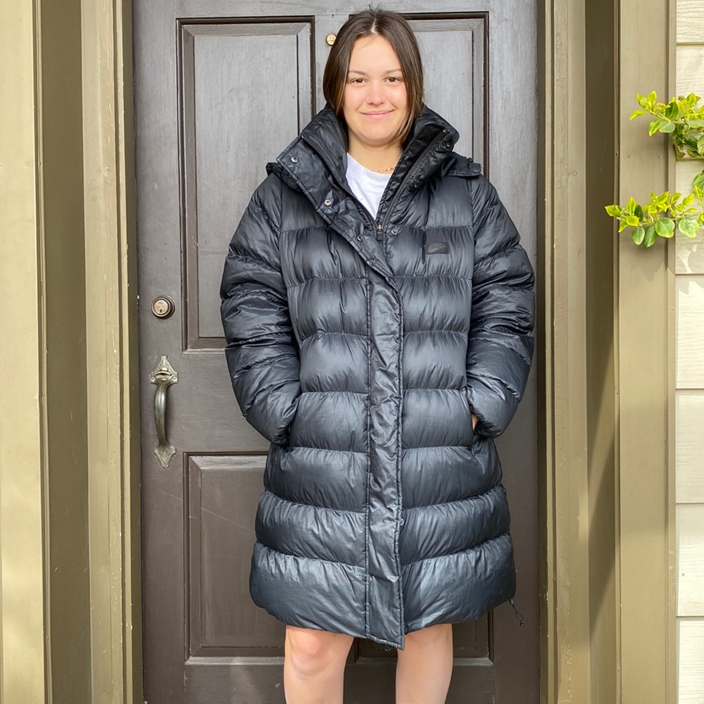 Nike long puffer . Size XL. Good condition super warm